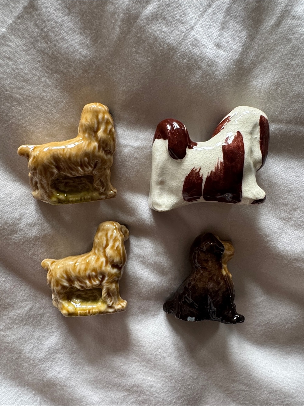 Vintage Ceramic Dog Figurine Set - Picture 4 of 5